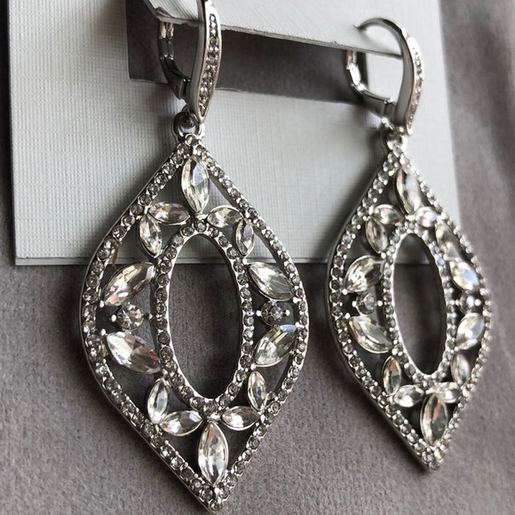 JENNY PACKMAN SILVER CRYSTAL CHANDELIER EARRINGS - Picture 2 of 13